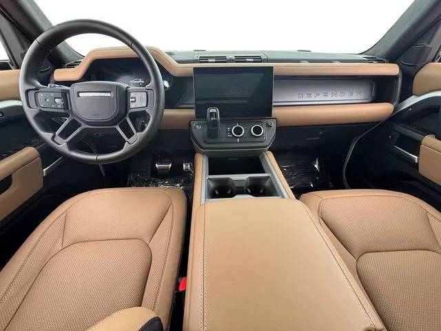 2026 Land Rover Defender V8 - Photo 12