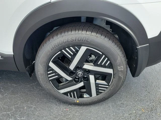 New 2026 White Nissan SV image 7