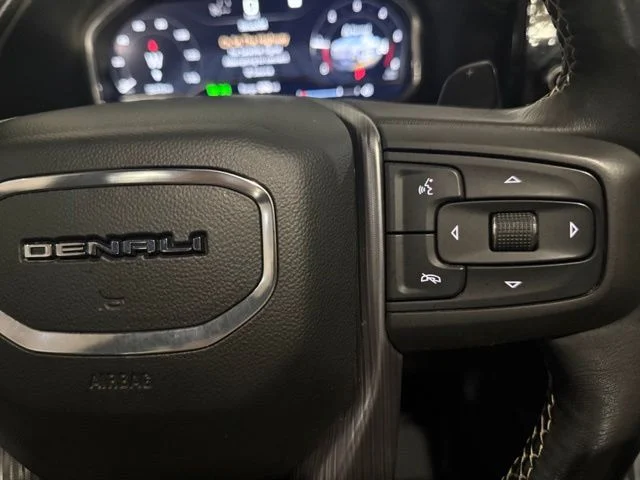 Used 2022 Titanium GMC Denali Ultimate image 15