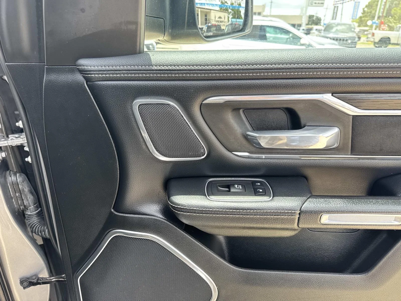 Used 2023 Billet Silver Metallic Clearcoat Ram Laramie image 14