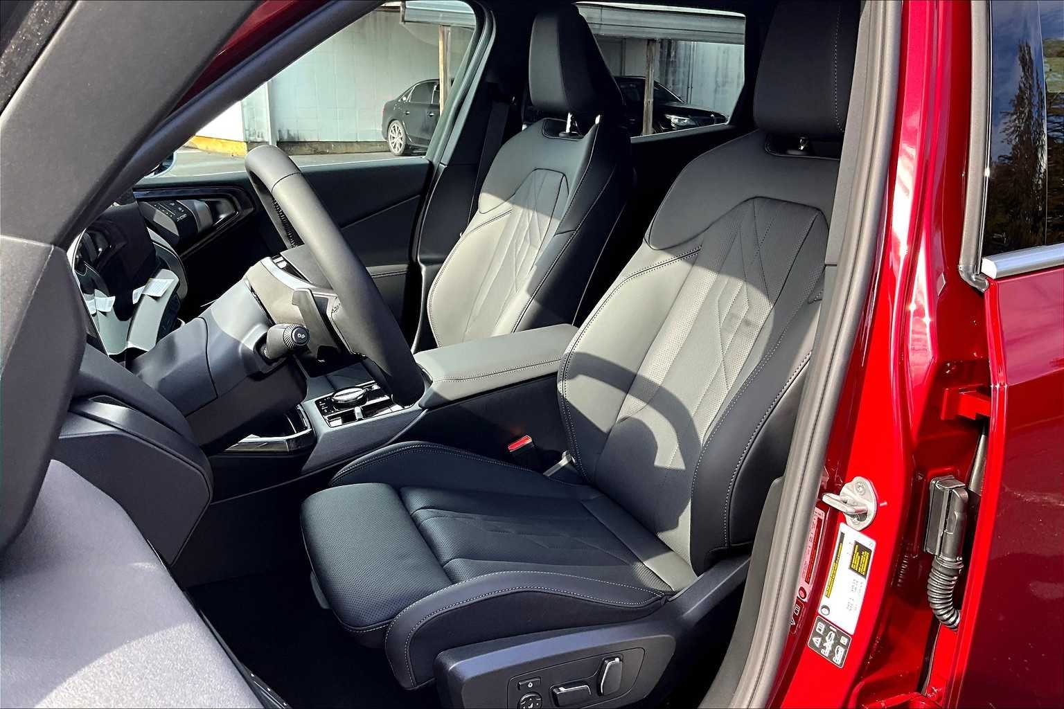 Used 2026 Vegas Red Metallic BMW 30 xDrive image 9