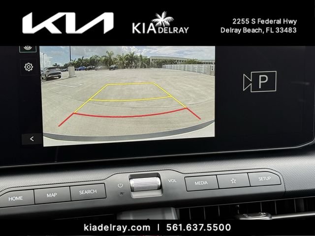 New 2026 Snow White Pearl Kia LX image 18