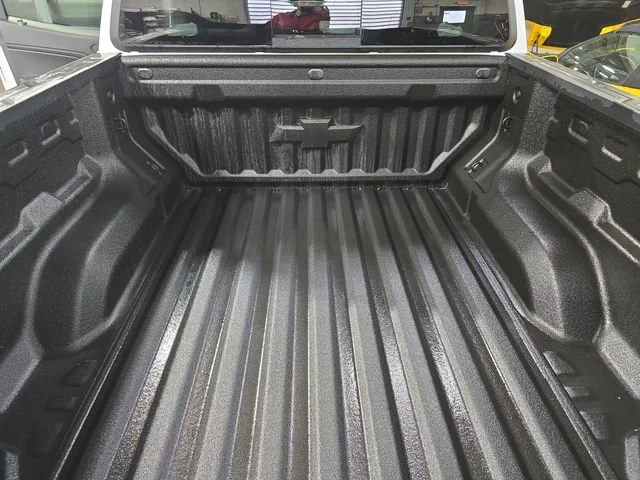 2026 Chevrolet Colorado Z71 - Photo 15