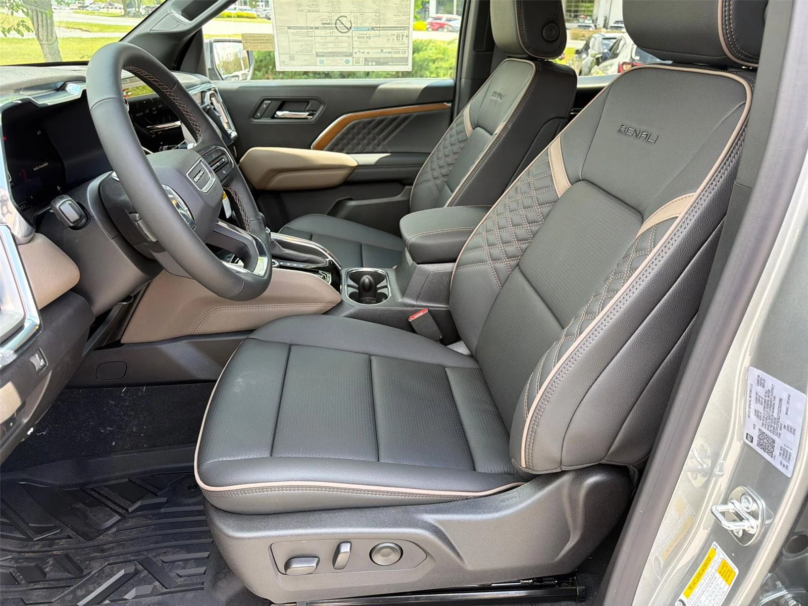 2026 GMC Canyon Denali - Photo 16
