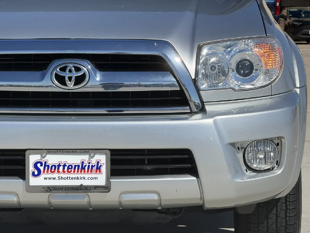 Used 2008 Silver Toyota SR5 image 7