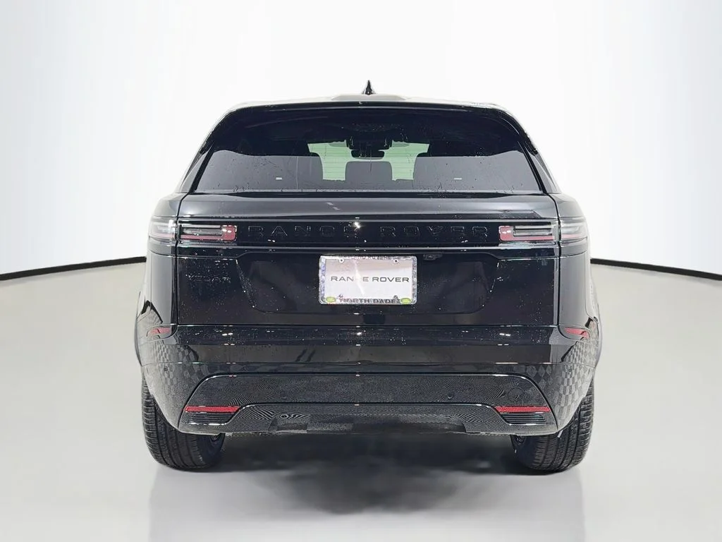 New 2026 Santorini Black Land Rover P250 Base image 6