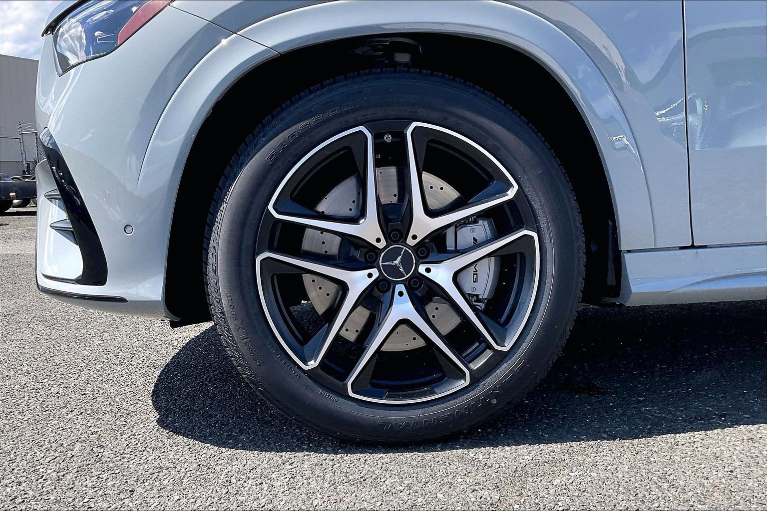 New 2026 MANUFAKTUR Alpine Grey Mercedes-Benz AMG® GLE 53 4MATIC+ Coupe image 25