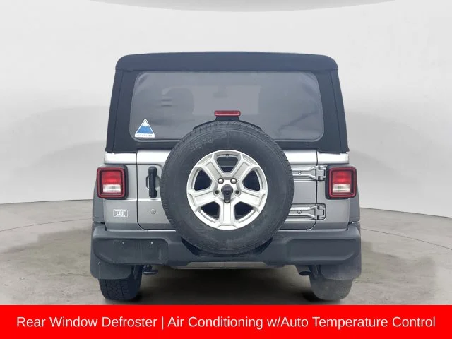 Used 2019 Billet Silver Metallic Jeep Sport S image 4