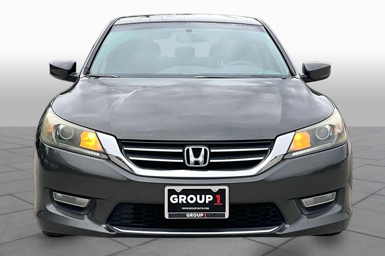 Used 2013 Hematite Metallic Honda Sport image 3