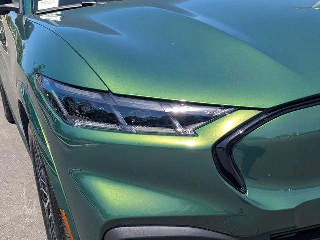 New 2026 Green Ford Premium image 9