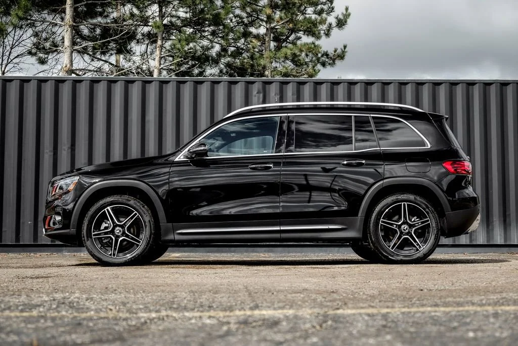New 2026 Night Black Mercedes-Benz GLB 250 image 38