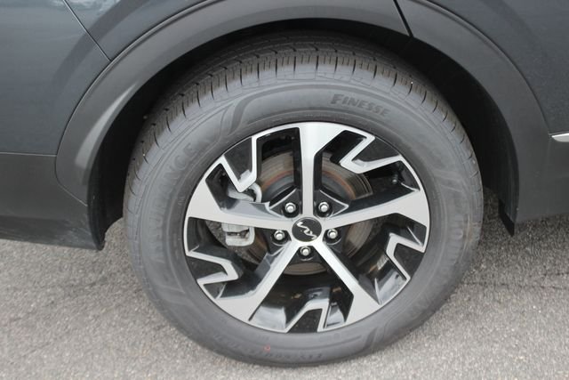 Used 2025 Gray Kia EX image 37