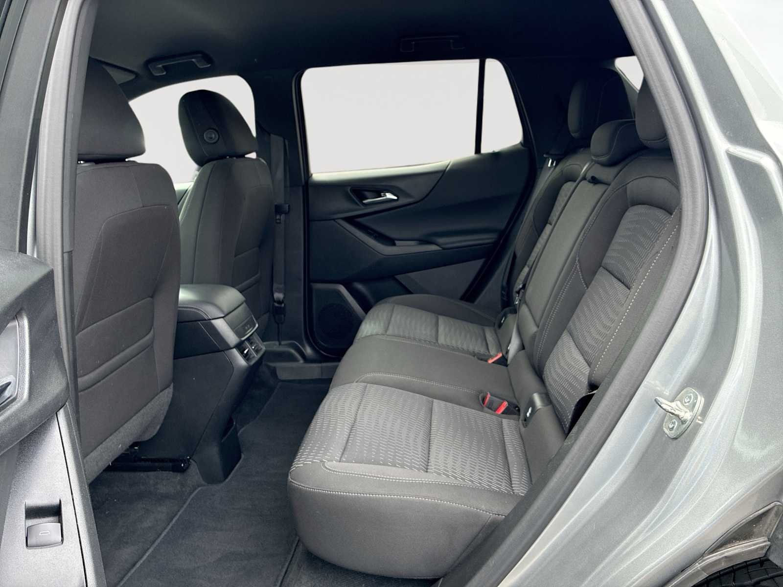 2025 Chevrolet Equinox LT - Photo 25