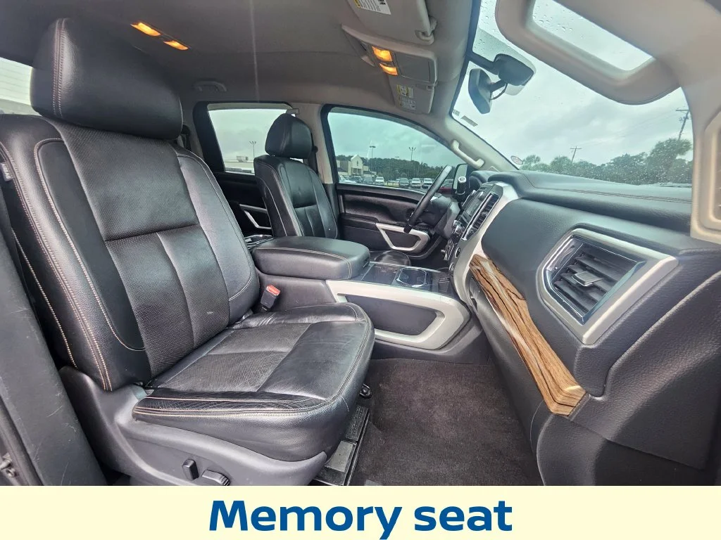 Certified Used 2018 Gray Nissan SL image 28