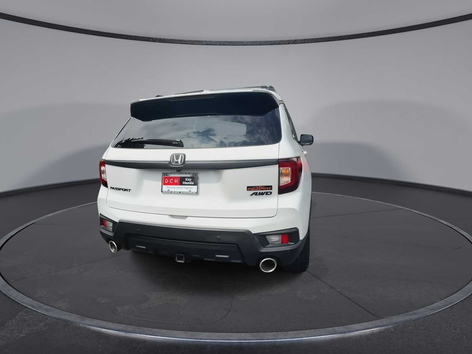 Used 2023 Platinum White Pearl Honda TrailSport image 7
