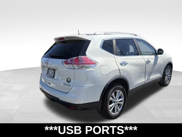 Used 2016 White Nissan SV image 3
