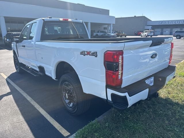 New 2026 Oxford White Ford F-350® XL image 15
