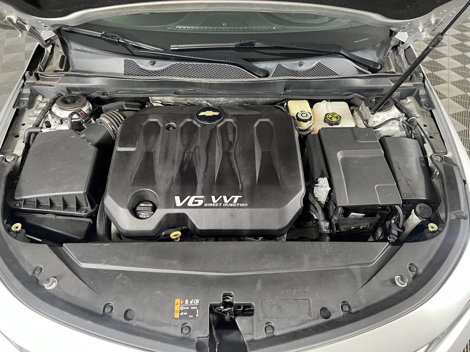Used 2017 Silver Ice Metallic Chevrolet LT image 17