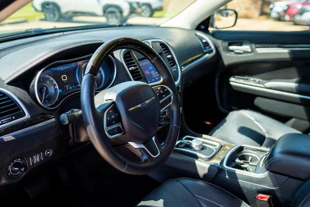 Used 2017 Jazz Blue Pearlcoat Chrysler 300C image 31