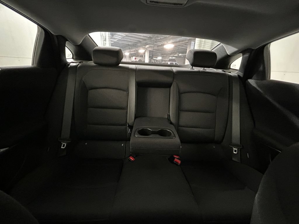 Used 2024 Summit White Chevrolet 1LT image 19
