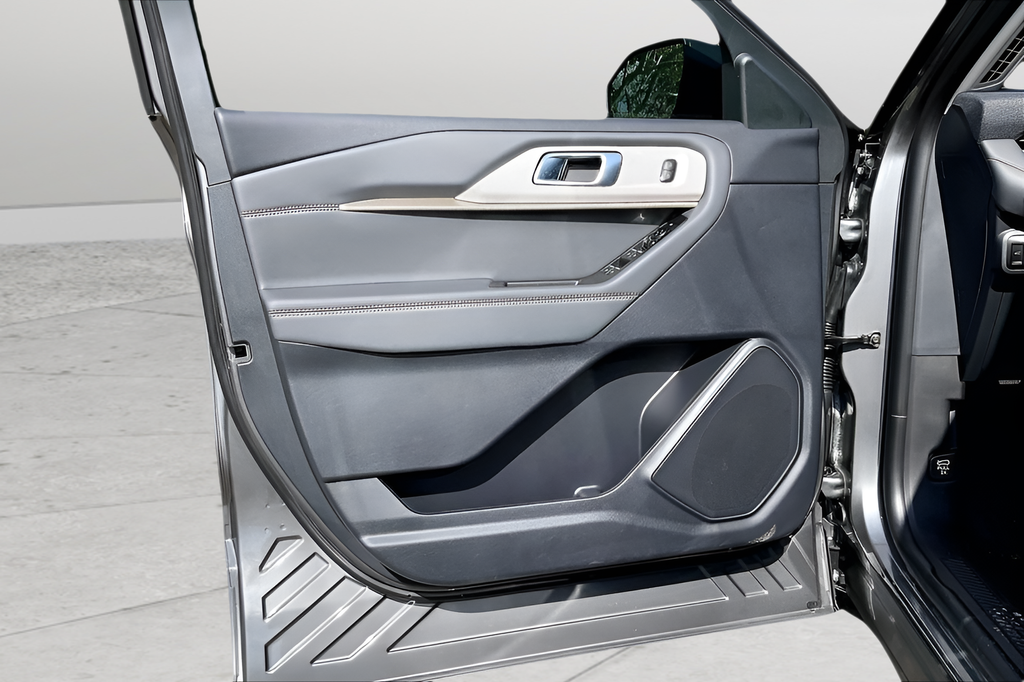 New 2026 Carbonized Gray Metallic Ford Active image 12