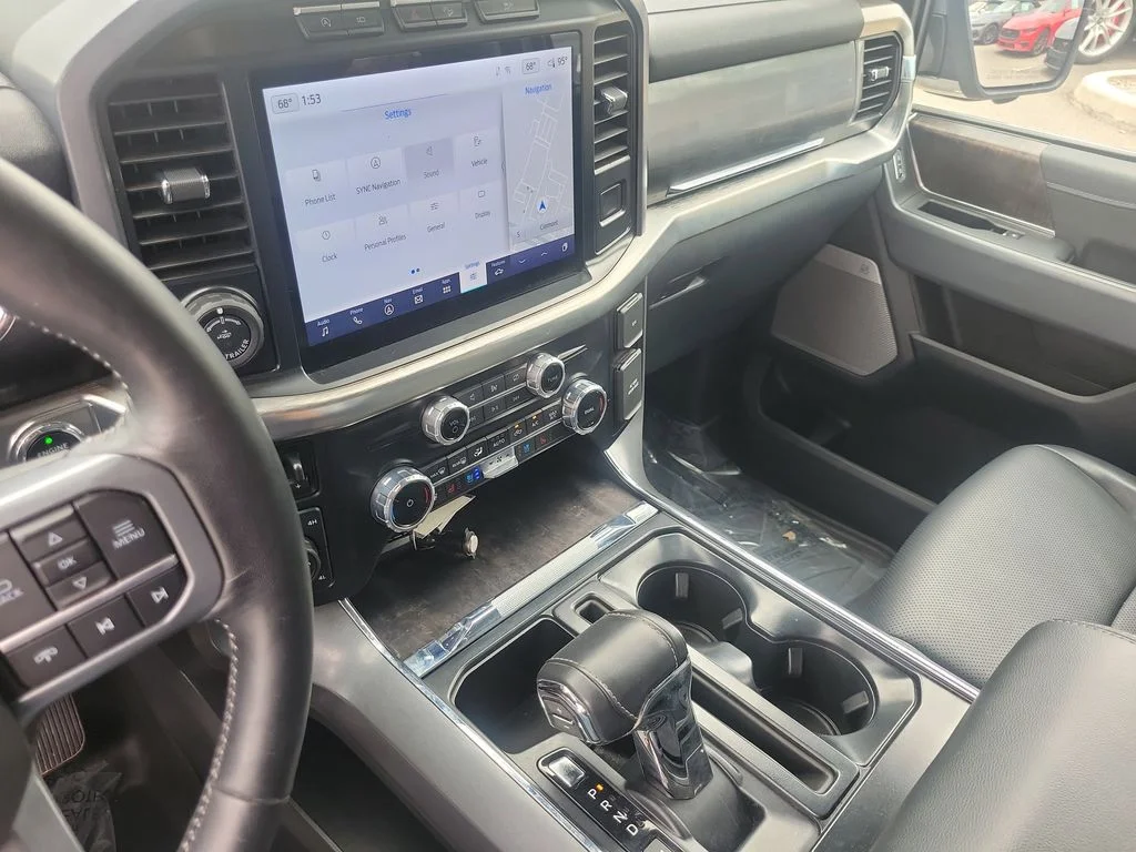 Used 2023 Silver Ford Lariat image 23