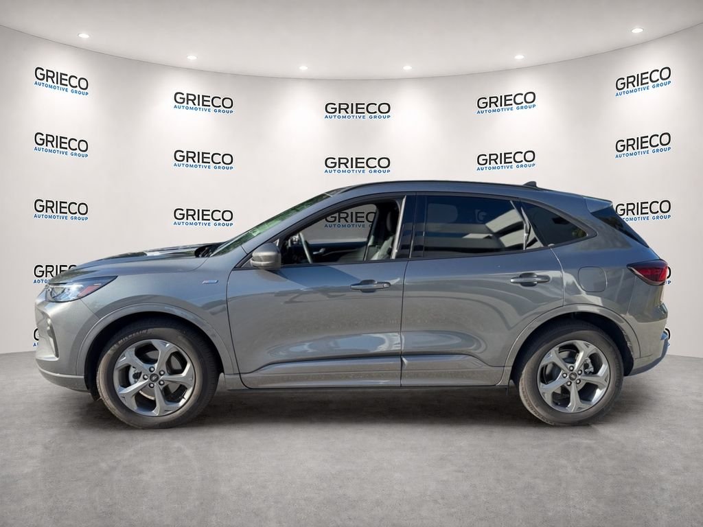 Used 2024 Gray Ford ST-Line image 4