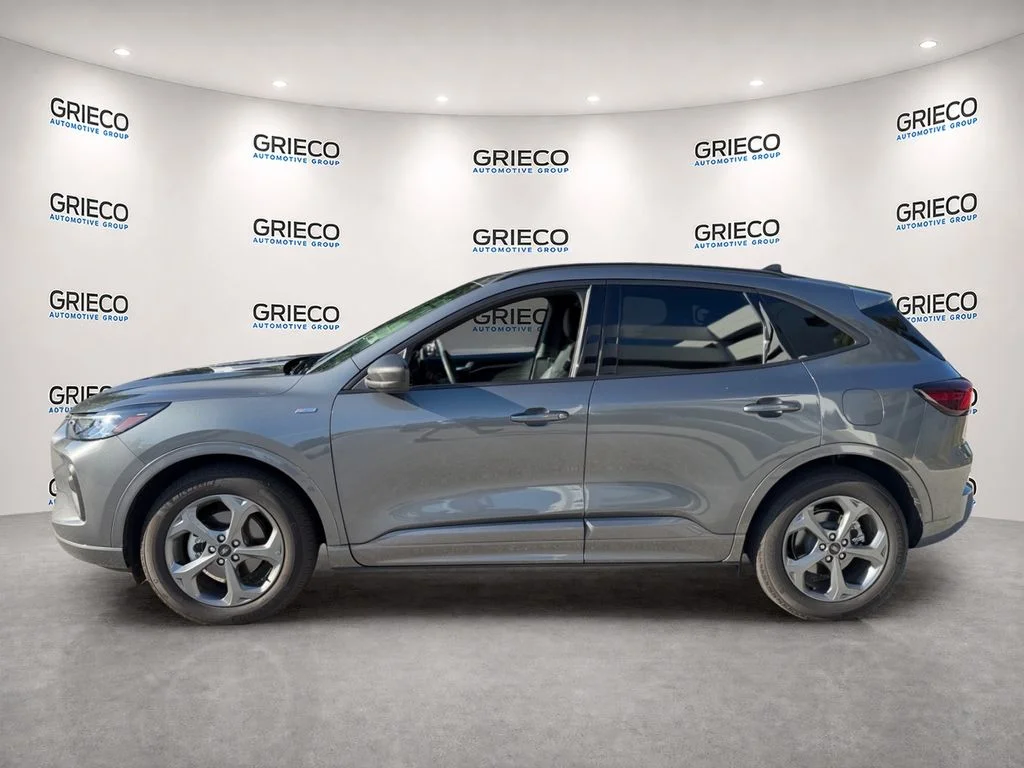 Used 2024 Carbonized Gray Metallic Ford ST-Line image 4