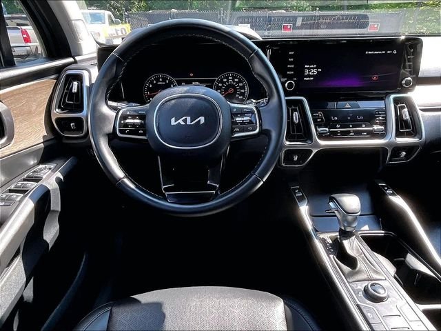 Used 2023 Silver Kia X-Line S image 5