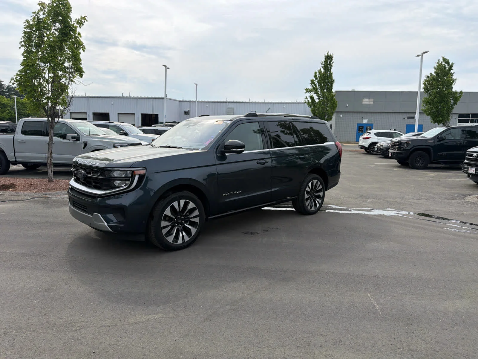 2025 Ford Expedition Platinum
