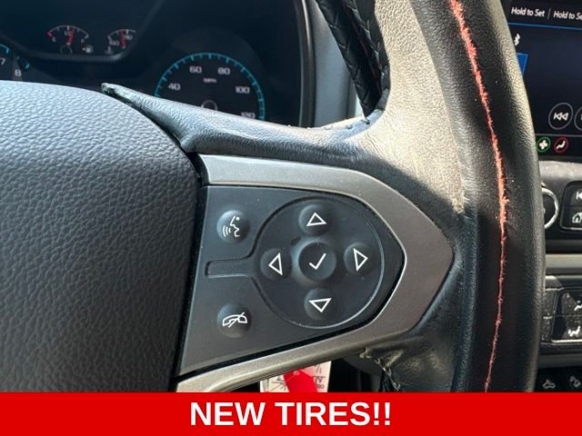 Used 2022 Black Chevrolet Z71 image 22
