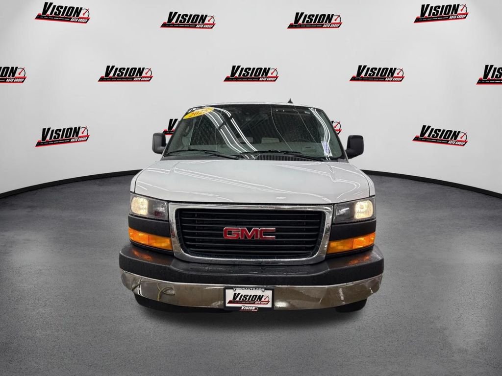 Used 2025 White GMC LT image 2
