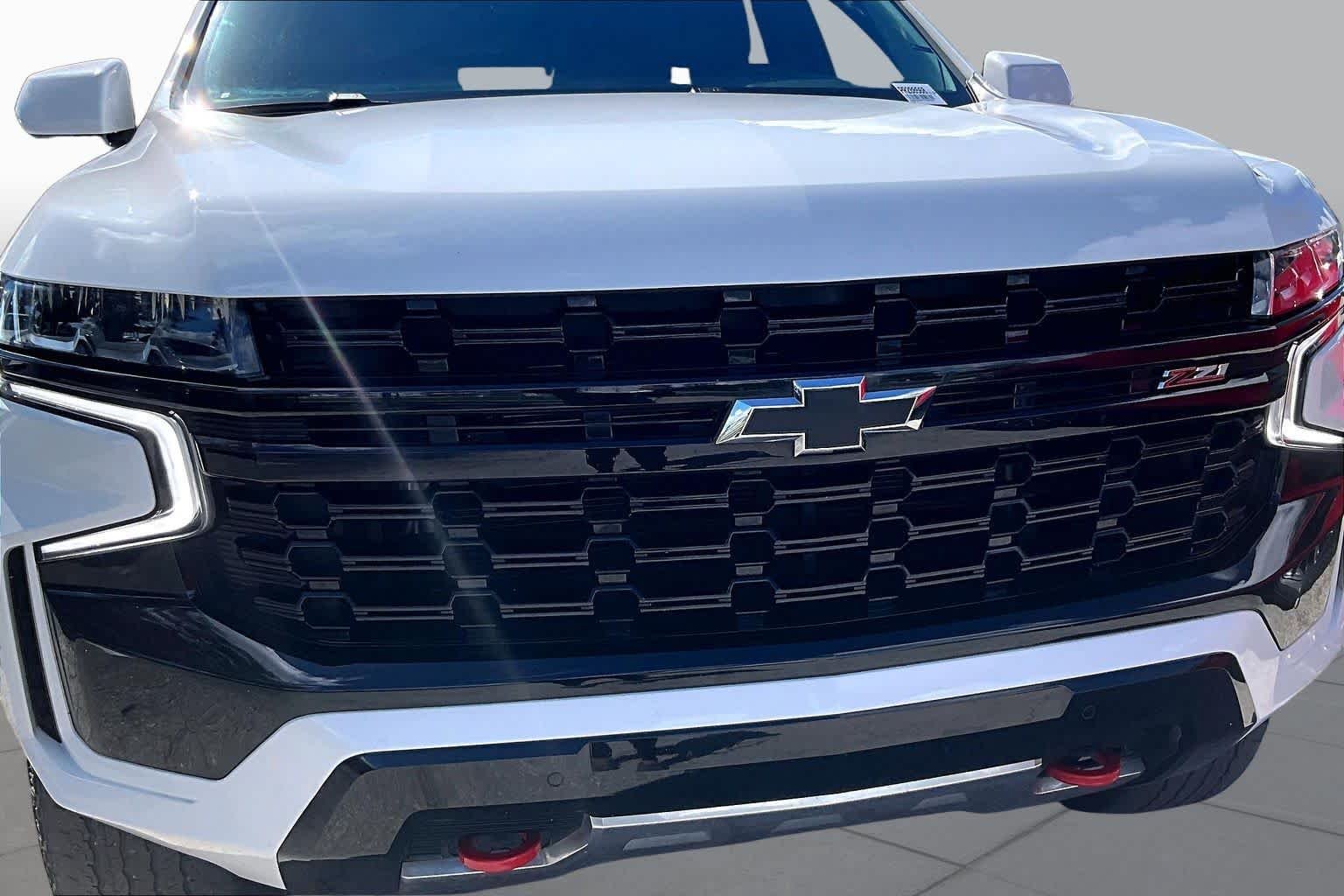 Used 2023 Summit White Chevrolet Z71 image 30