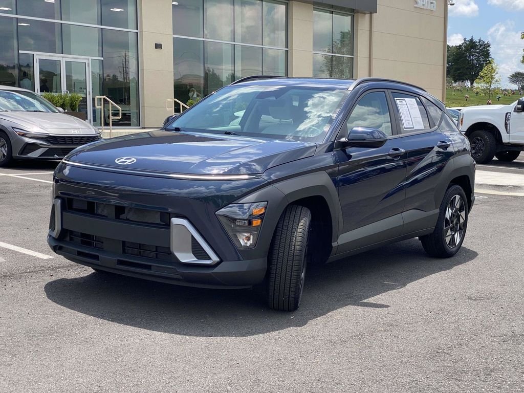 Certified Used 2025 Blue Hyundai SEL image 8