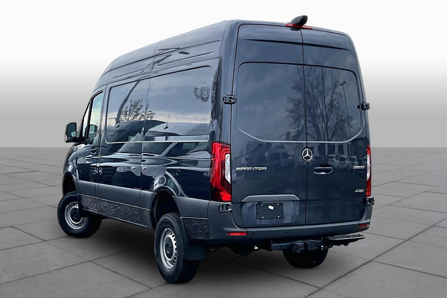 New 2026 Tenorite Gray Metallic Mercedes-Benz  image 15