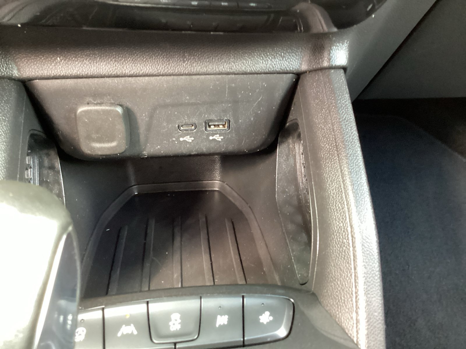 Used 2024 Mosaic Black Metallic Chevrolet RS image 21