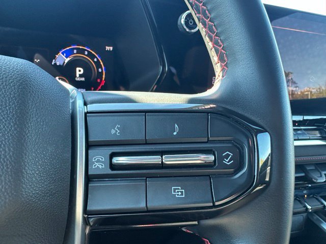 Used 2024 Gray Chevrolet Z71 image 28