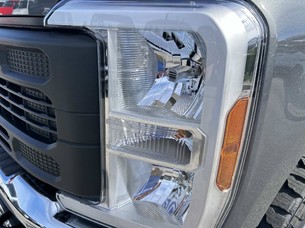 New 2027 Carbonized Gray Metallic Ford F-250® XL image 10