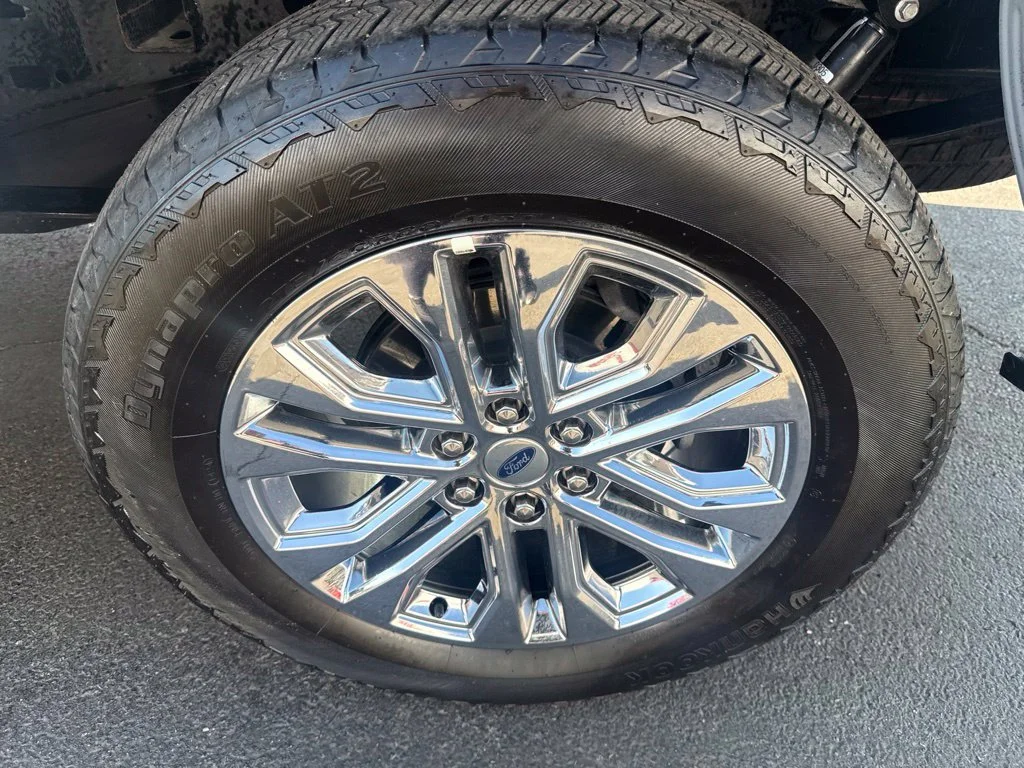 Certified Used 2024 Avalanche Ford Lariat image 70