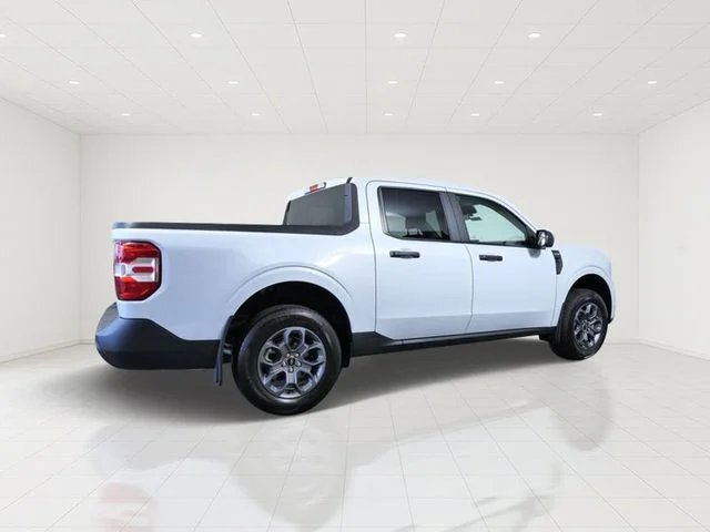 Certified Used 2025 White Ford XLT image 6