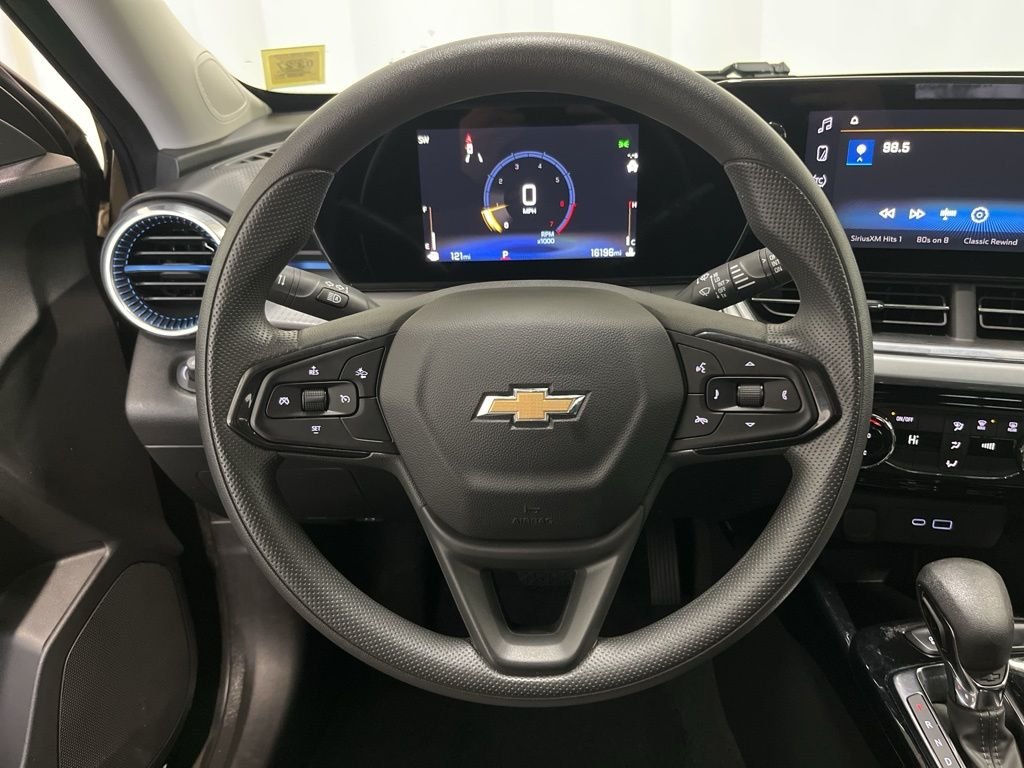 Used 2024 Bronze Metallic Chevrolet LT image 5