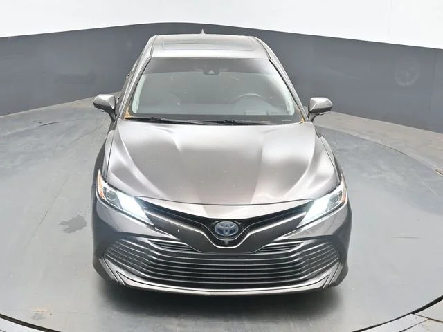 Used 2018 Brown Toyota XLE image 13