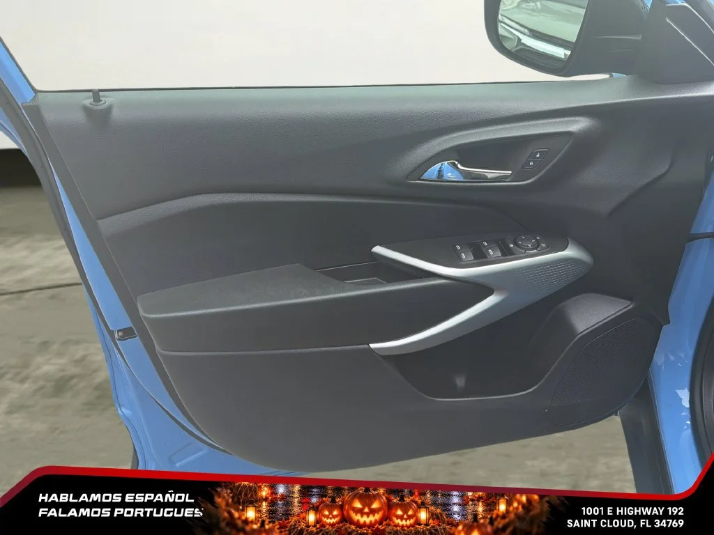 Used 2024 Fountain Blue Chevrolet 1RS image 12