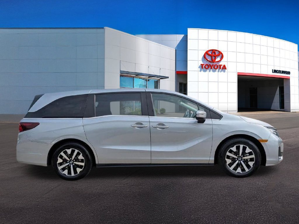 Used 2025 Silver Honda EX-L image 11