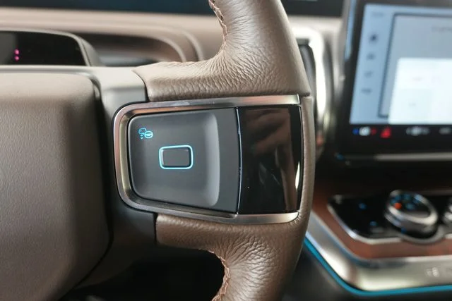 New 2027 Star White Metallic Tri-Coat Ford King Ranch® image 18