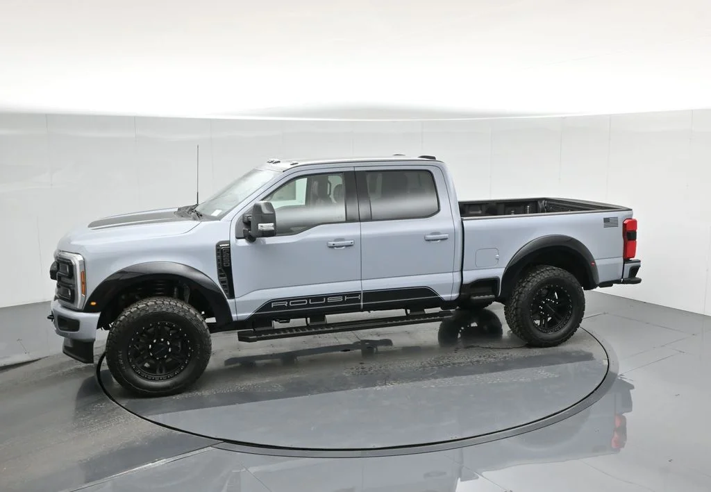 New 2026 Glacier Gray Metallic Tri-Coat Ford Lariat image 47