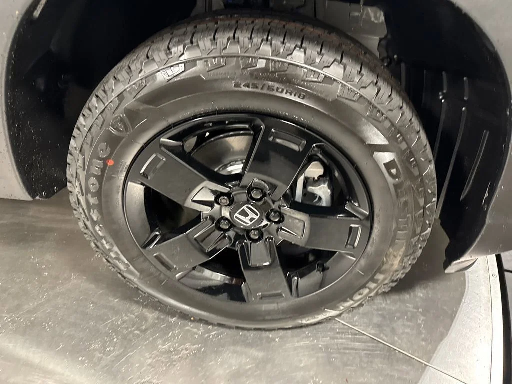 New 2026 Sonic Gray Pearl Honda Black Edition image 6