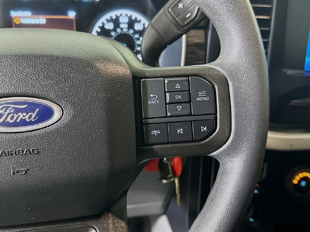 Used 2023 Oxford White Ford XL image 11