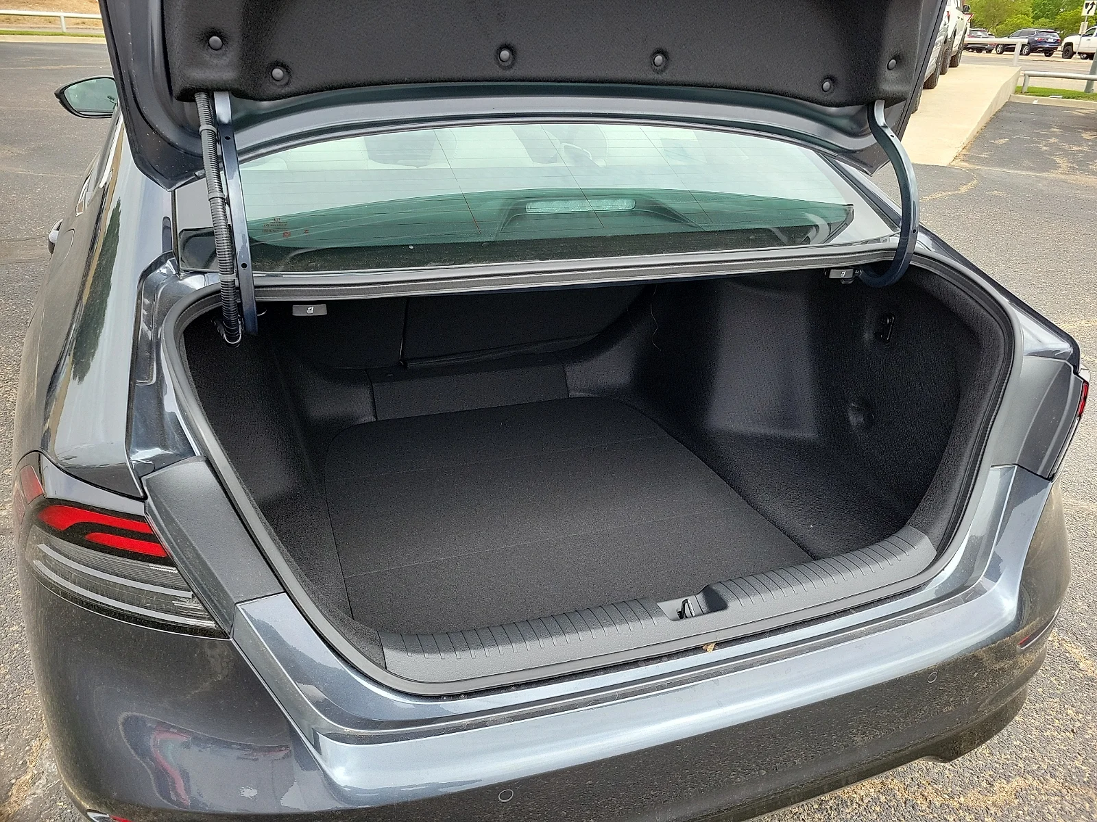 2026 Honda Accord Hybrid EX-L - Photo 15
