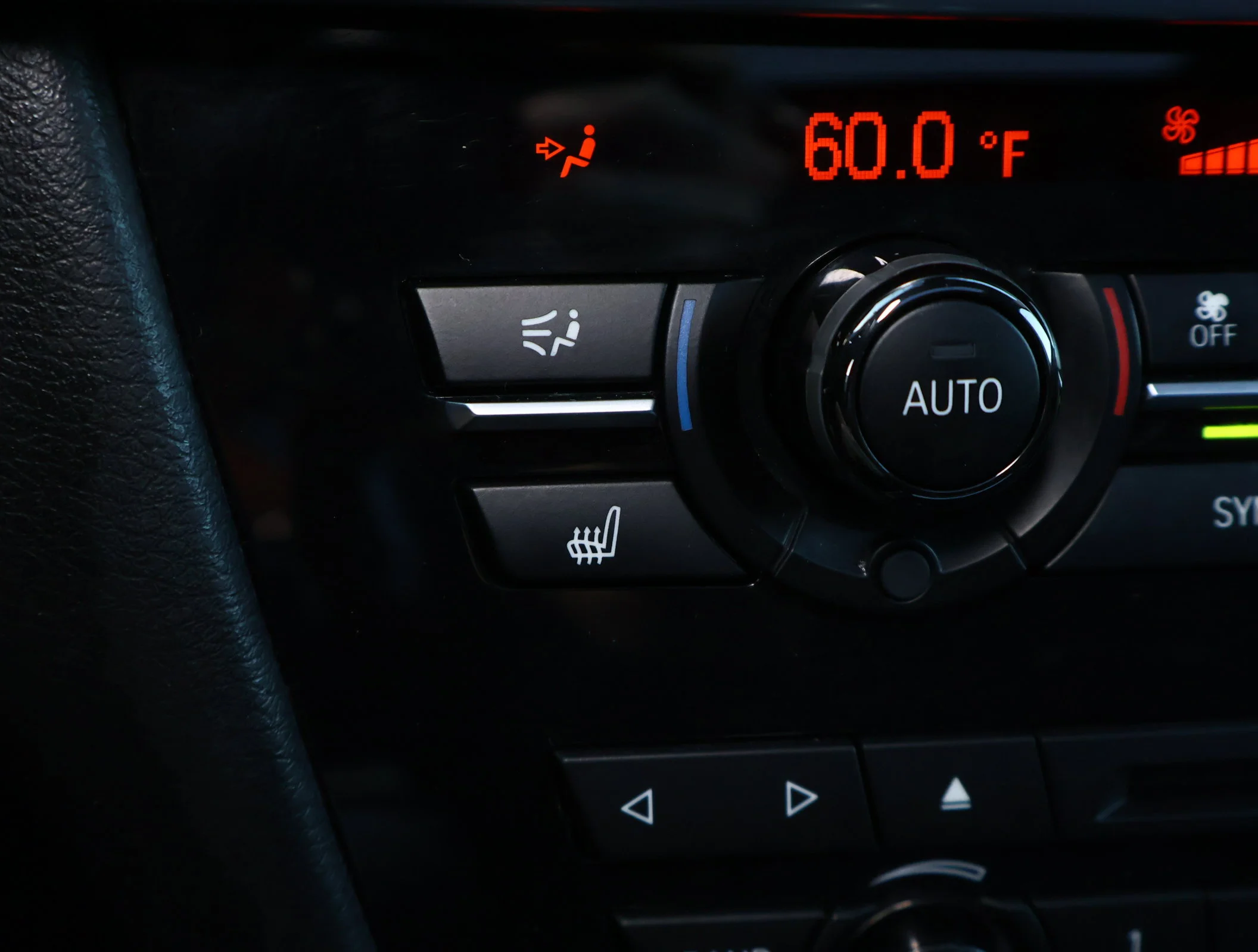 Used 2015 Blue BMW xDrive50i image 5